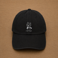 Gorra color negro con meme i'm fine bordado a mano