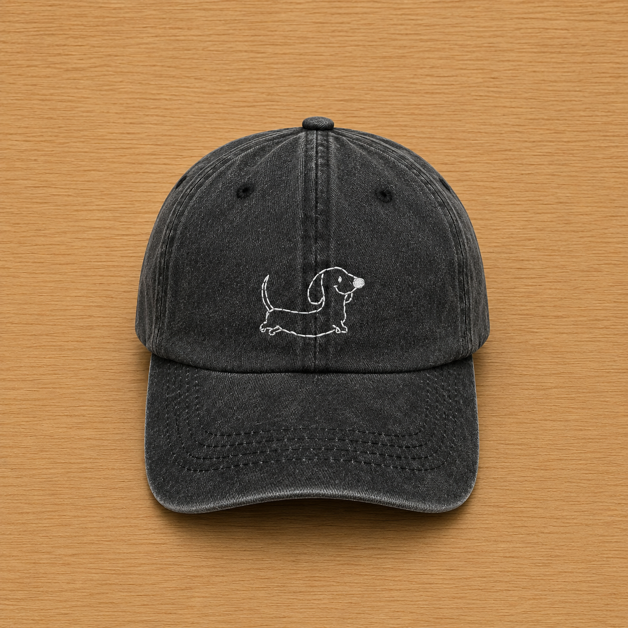 Gorra color gris oscuro con teckel bordado a mano